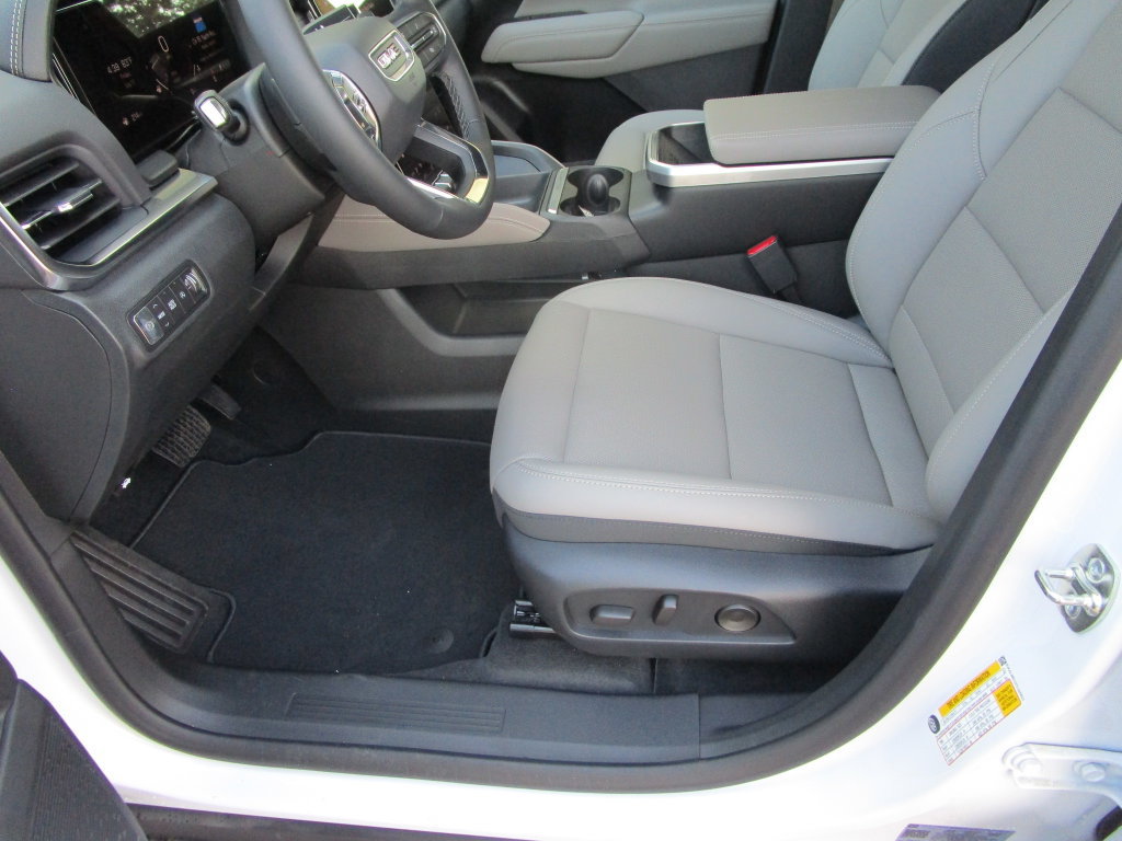 New 2026 GMC Terrain Elevation w/ Elevation Premium Package FWD image 20