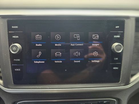 Used 2018 Volkswagen Atlas SE FWD image 16