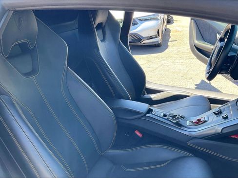 Used 2015 Lamborghini Huracan LP 610-4 AWD/4WD image 7