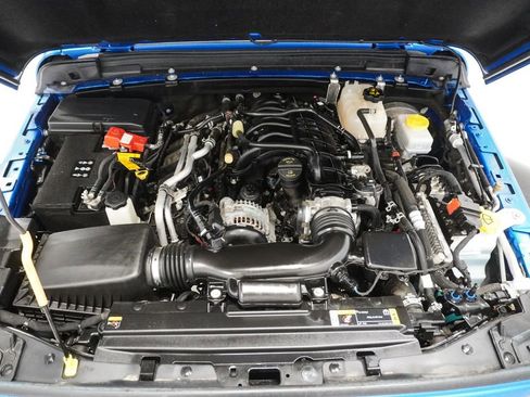 Used 2022 Jeep Wrangler Unlimited Sport image 5