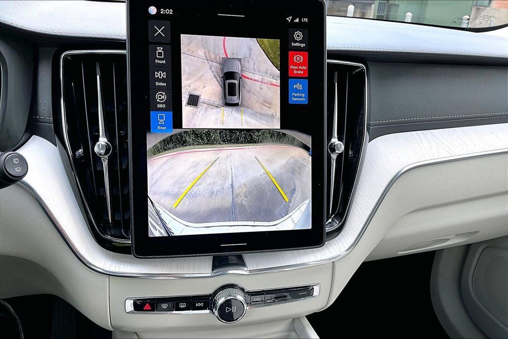 Certified 2026 Volvo XC60 B5 Ultra AWD/4WD image 29
