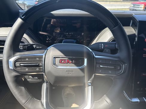 New 2026 GMC Yukon XL Elevation AWD/4WD image 26