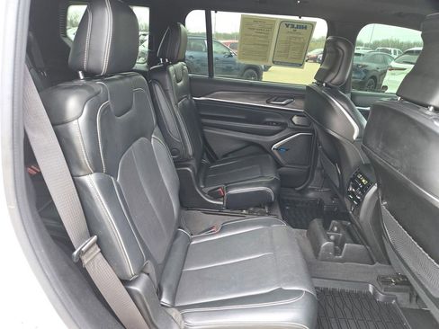 Used 2021 Jeep Grand Cherokee L Overland w/ Luxury Tech Group IV image 27