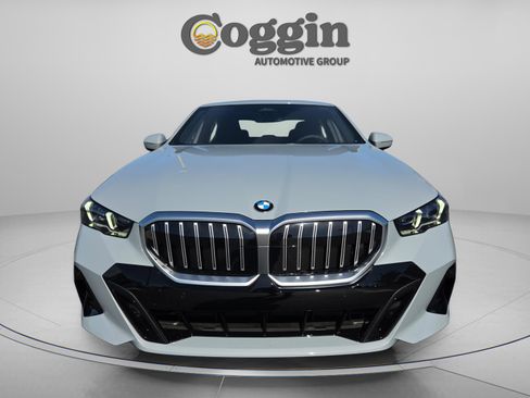 New 2026 BMW 530i w/ M Sport Package RWD image 9