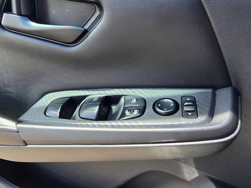 Used 2024 Nissan Sentra S FWD image 17
