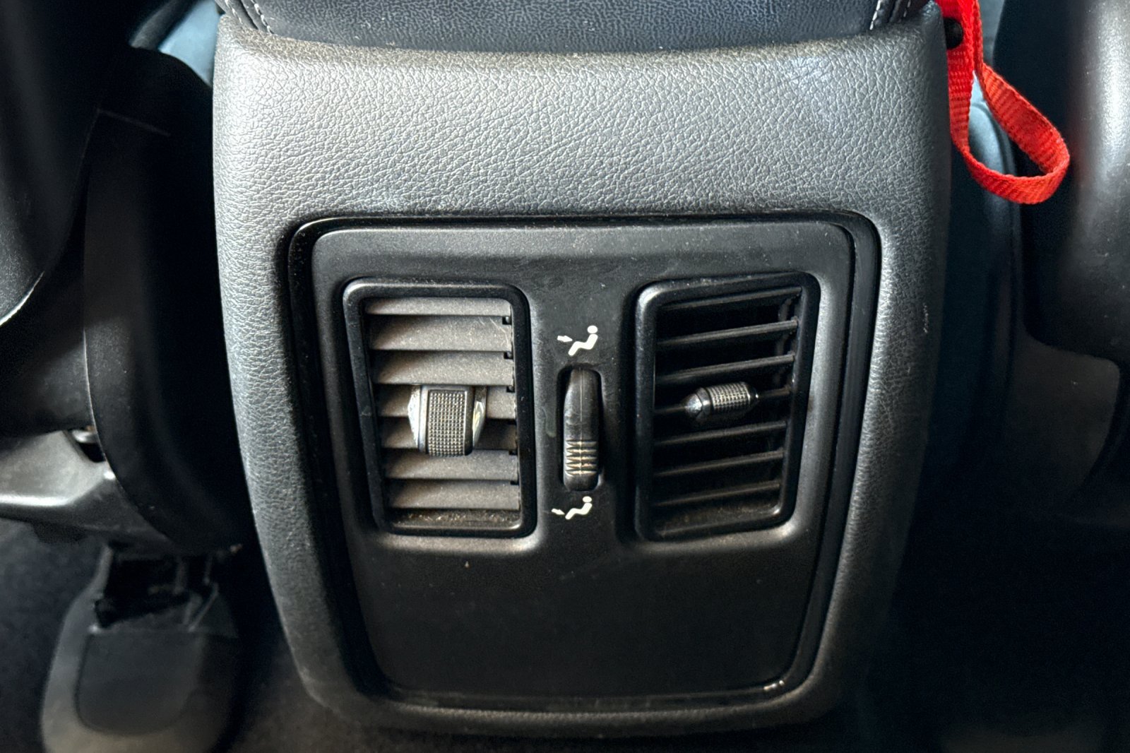 Used 2023 Dodge Durango SXT RWD image 19