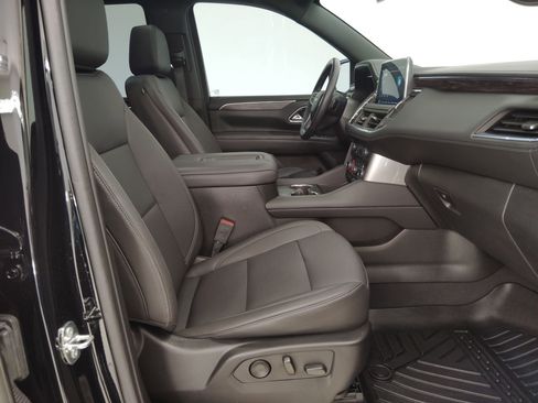 Used 2024 Chevrolet Tahoe LT w/ Luxury Package image 28