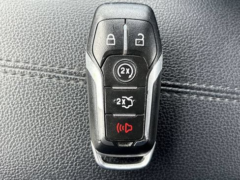 Used 2016 Ford Mustang Coupe w/ Equipment Group 051A RWD image 17
