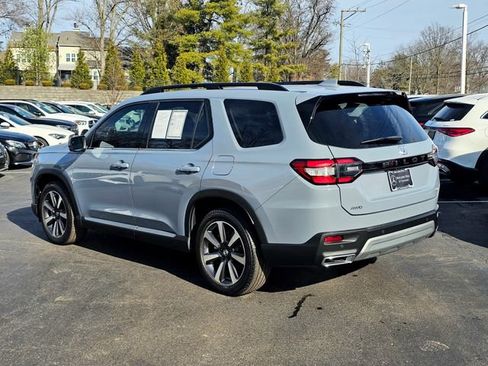 Used 2023 Honda Pilot Elite image 13