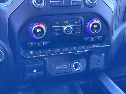 Used 2021 GMC Sierra 3500 Denali w/ Denali Ultimate Package image 30