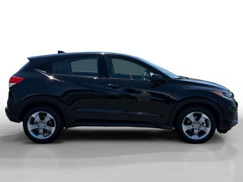 Certified 2021 Honda HR-V LX image 6