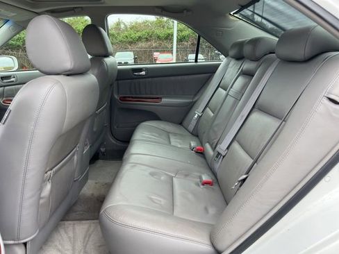 Used 2006 Toyota Camry LE FWD image 16