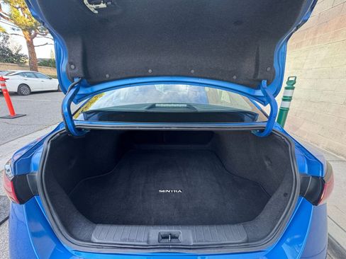 Used 2025 Nissan Sentra SV image 30