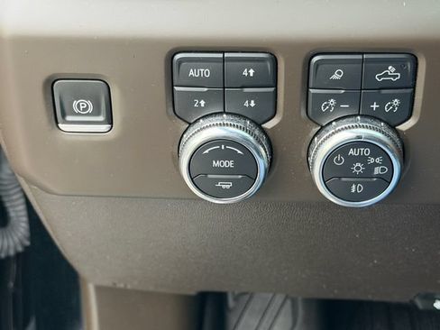 Certified 2025 GMC Sierra 1500 Denali AWD/4WD image 26