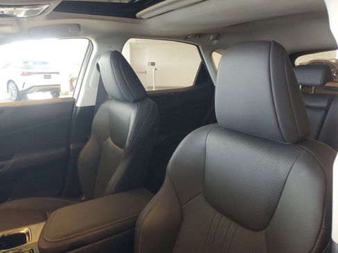 Used 2024 Lexus NX 250 FWD image 21
