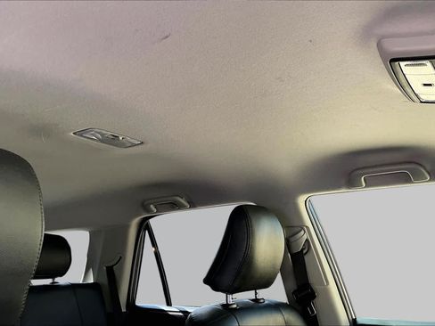 Used 2016 Toyota 4Runner SR5 RWD image 14