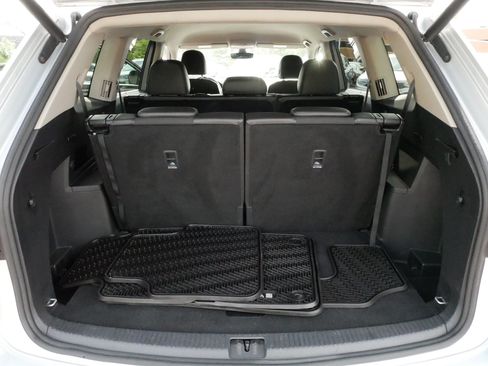 Used 2019 Volkswagen Atlas SE w/ Towing Package AWD/4WD image 18
