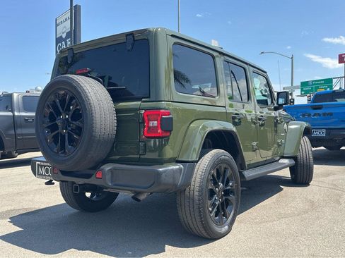 Used 2021 Jeep Wrangler Unlimited Sahara w/ Cold Weather Group image 13