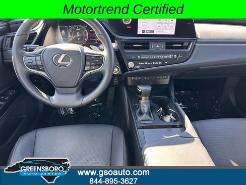 Used 2023 Lexus ES 250 w/ Premium Package AWD/4WD image 4