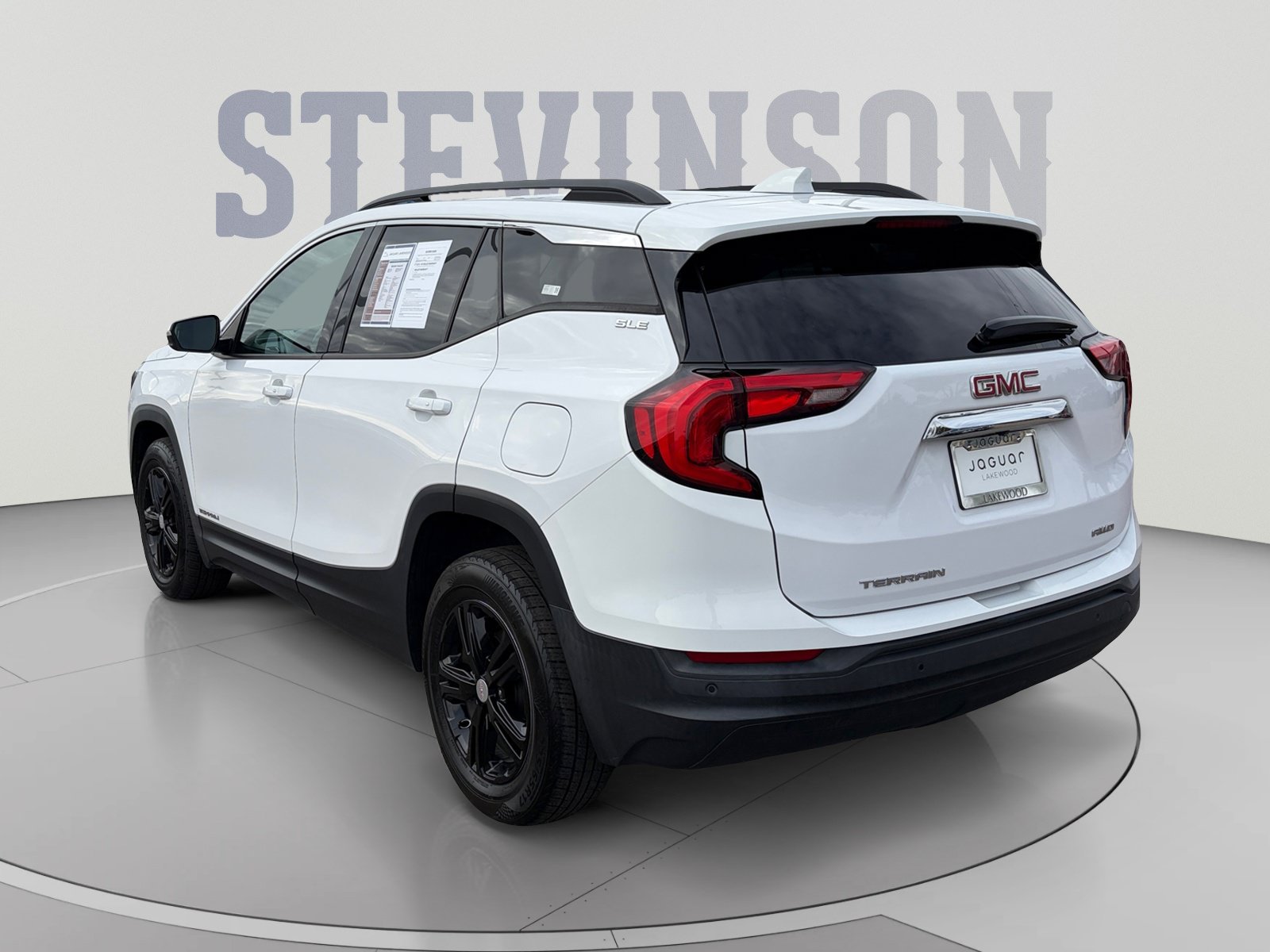 Used 2020 GMC Terrain SLE w/ Driver Convenience Package AWD/4WD image 3