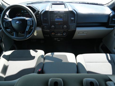 Used 2015 Ford F150 XL w/ Equipment Group 101A Mid AWD/4WD image 10
