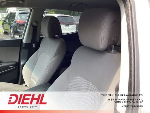 Used 2017 Hyundai Santa Fe Sport AWD/4WD image 16