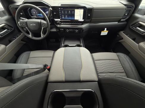 New 2026 Chevrolet Silverado 2500 ZR2 image 11