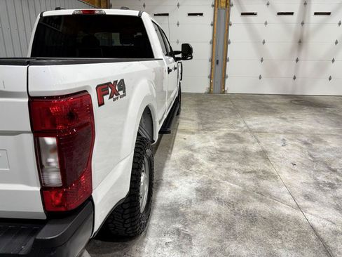 Used 2022 Ford F250 XL w/ Power Equipment Group AWD/4WD image 10
