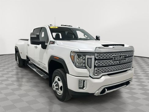 Used 2022 GMC Sierra 3500 Denali w/ Denali Ultimate Package image 22
