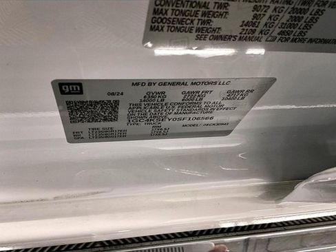 Used 2025 Chevrolet Silverado 3500 W/T image 32