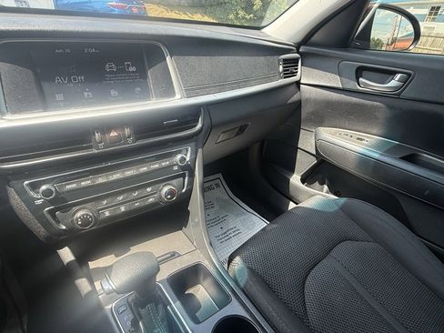 Used 2020 Kia Optima LX image 15
