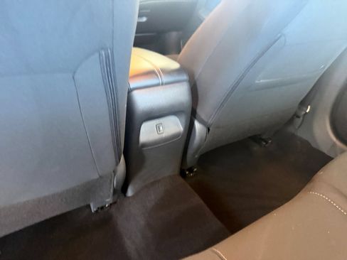 Used 2025 Nissan Sentra SV FWD image 23