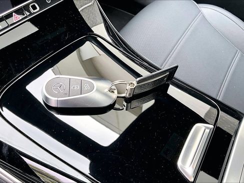 Used 2026 Mercedes-Benz C 300 4MATIC Sedan image 10