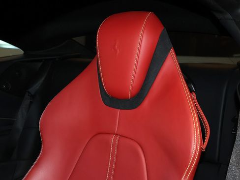 Used 2021 Ferrari Roma RWD image 46