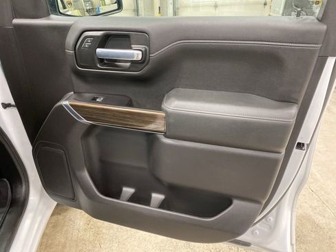 Used 2020 Chevrolet Silverado 1500 LT w/ All-Star Edition image 16