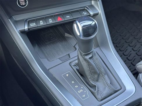 Used 2025 Audi Q3 2.0T Premium w/ Convenience Package image 27