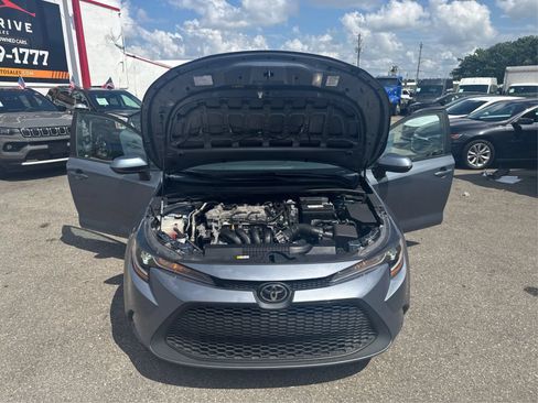 Used 2022 Toyota Corolla LE FWD image 11