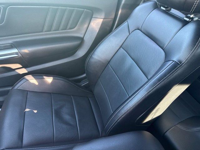 Used 2020 Ford Mustang GT Premium w/ Black Accent Package RWD image 33