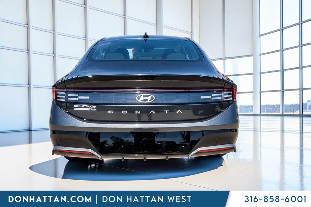 Used 2025 Hyundai Sonata SEL FWD image 29