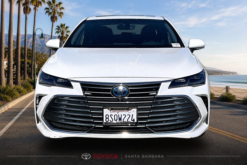 Used 2021 Toyota Avalon Limited w/ Advanced Safety Package FWD image 2