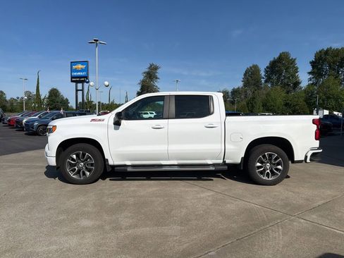 Used 2022 Chevrolet Silverado 1500 RST w/ All Star Edition Plus AWD/4WD image 2