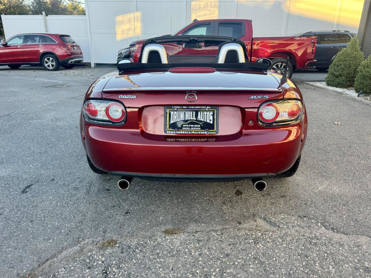 Used 2007 MAZDA MX-5 Miata Touring w/ Suspension Pkg RWD image 7
