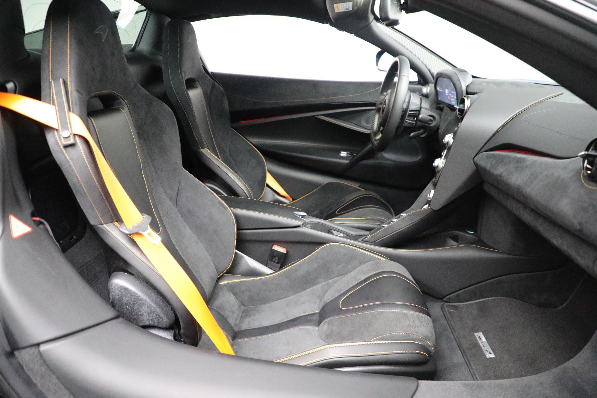 Used 2023 McLaren 720S Performance RWD image 40