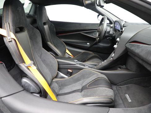 Used 2023 McLaren 720S Performance RWD image 40