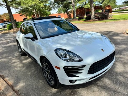 Used 2017 Porsche Macan S AWD/4WD image 4