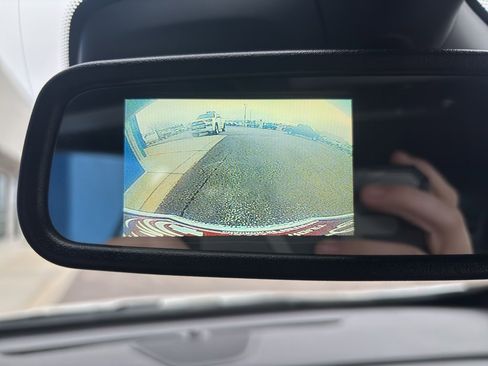 Used 2019 Buick Cascada Premium image 22