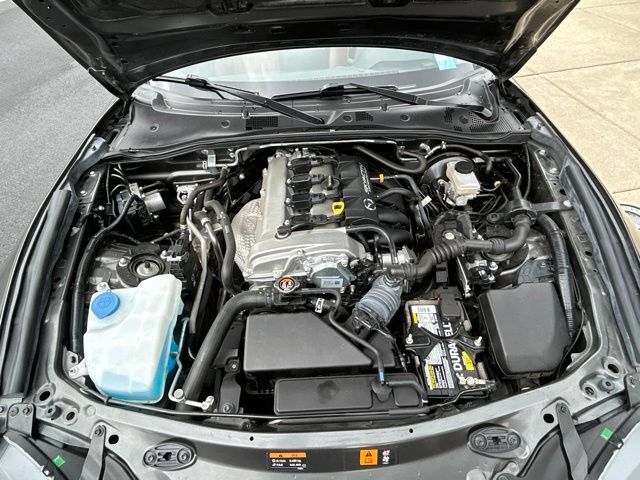 Used 2017 MAZDA MX-5 Miata RF Grand Touring RWD image 9