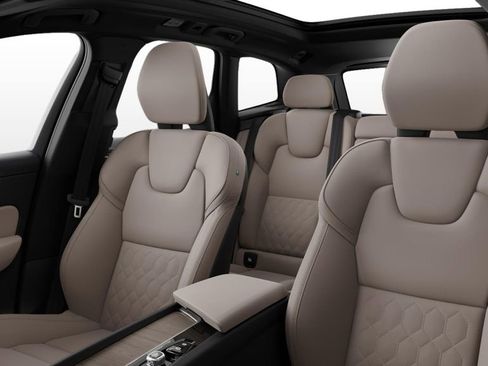 New 2026 Volvo XC60 B5 Plus w/ Protection Package Premier image 6