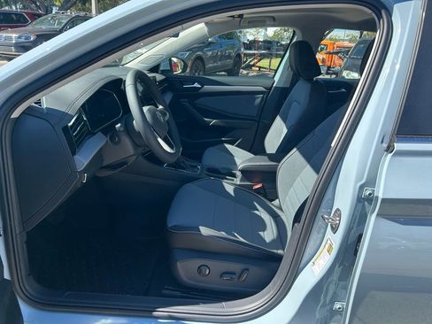 New 2026 Volkswagen Jetta SE image 9