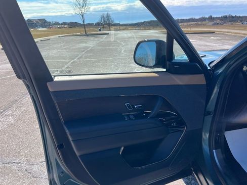 Used 2024 Land Rover Range Rover Sport Dynamic SE image 12